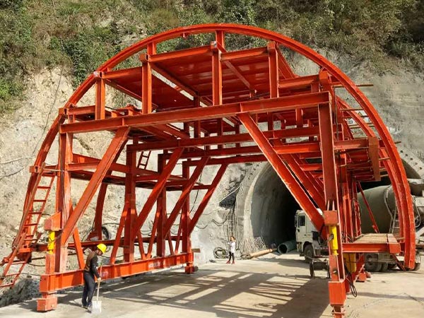 Tunnel Lining Gantries (Hydraulic)